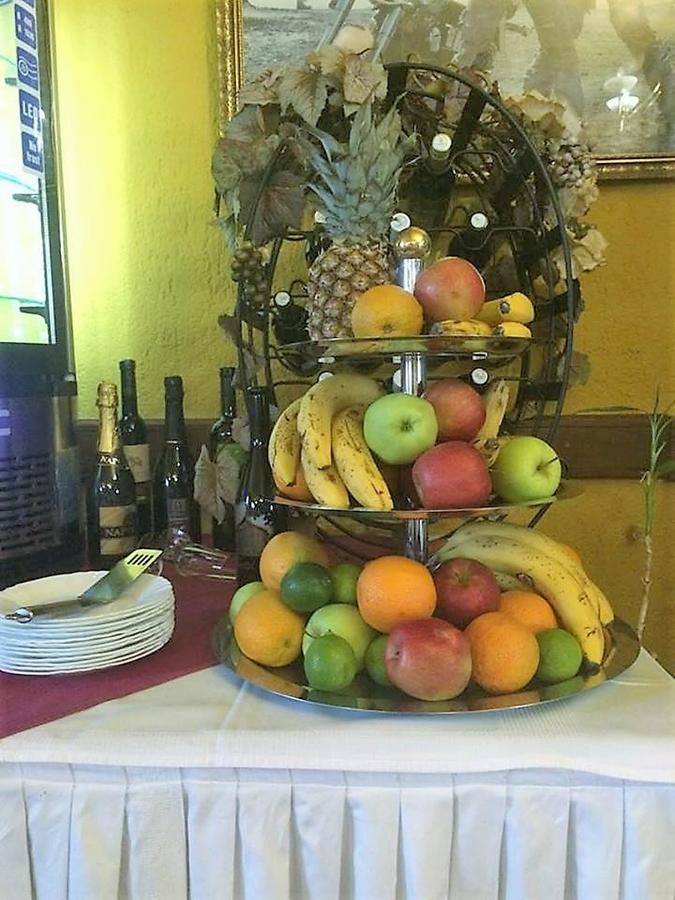 Bed And Breakfast Albatros Perusic Exterior foto